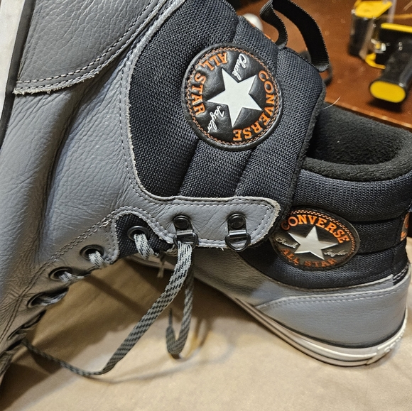 Chuck Taylor Leather All Star Berkshire Boot High Top - Picture 9 of 9